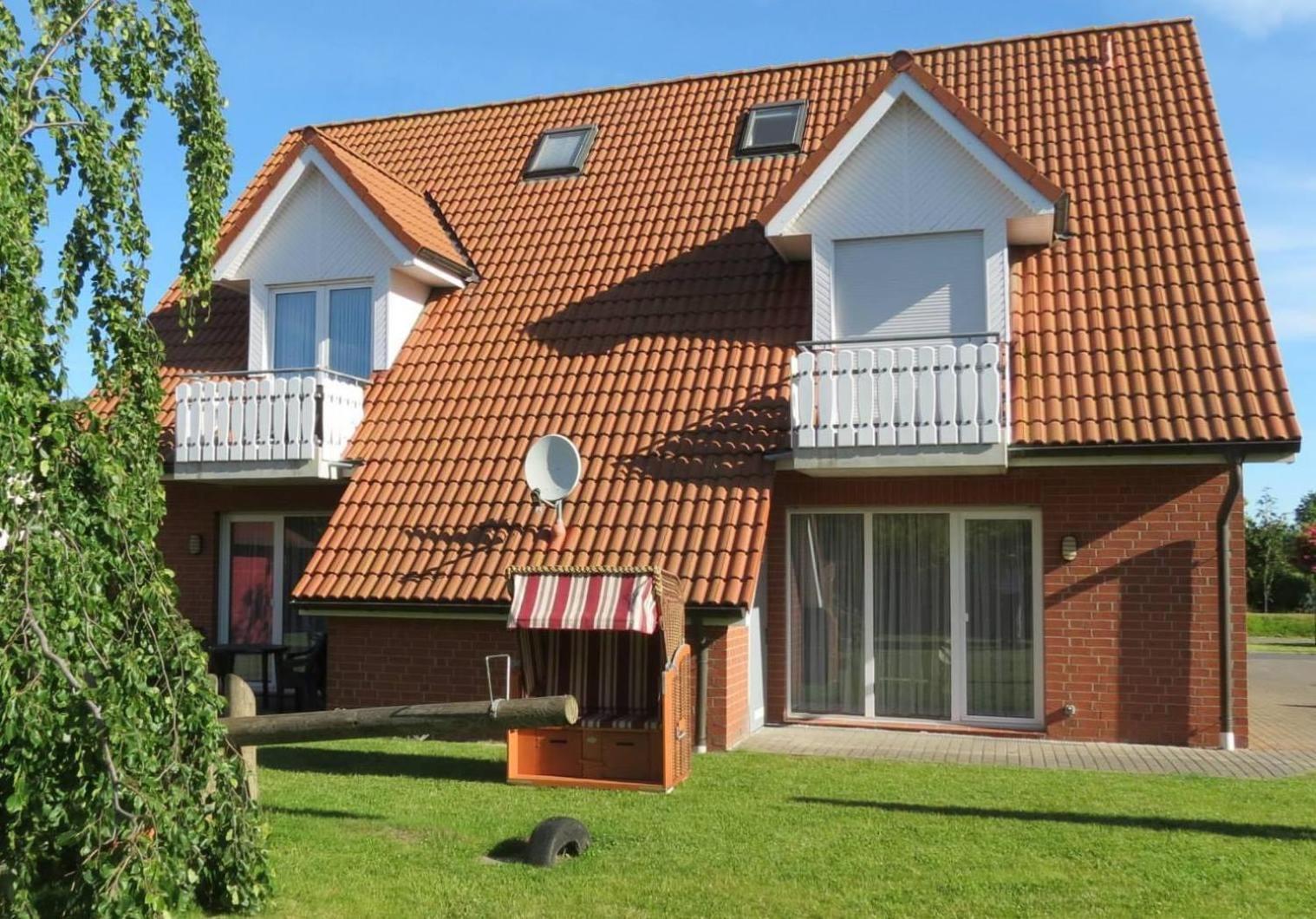 Ferienwohnungen Wiek, Haus Luv & Lee Wiek auf Rügen Esterno foto