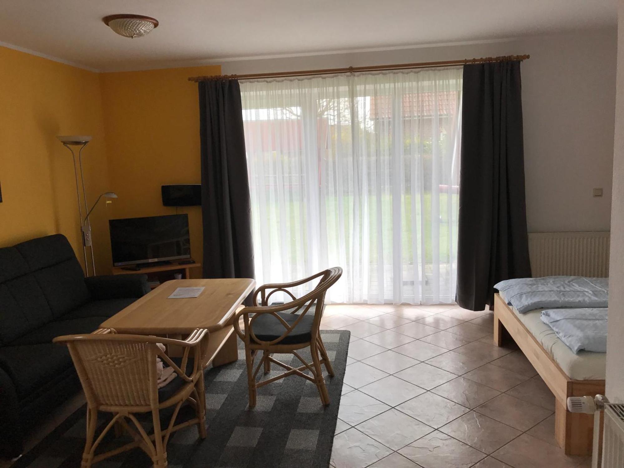Ferienwohnungen Wiek, Haus Luv & Lee Wiek auf Rügen Esterno foto