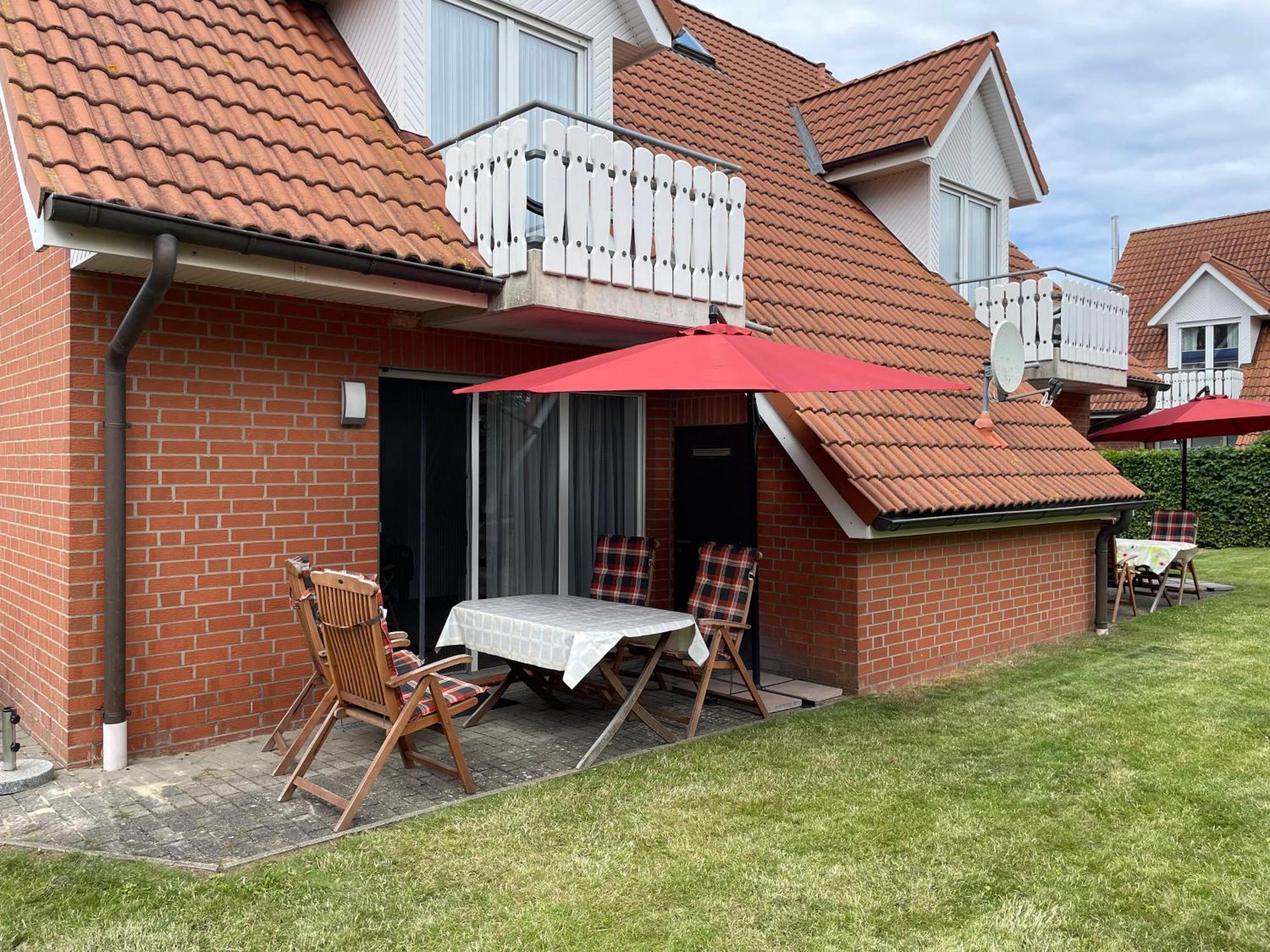 Ferienwohnungen Wiek, Haus Luv & Lee Wiek auf Rügen Esterno foto